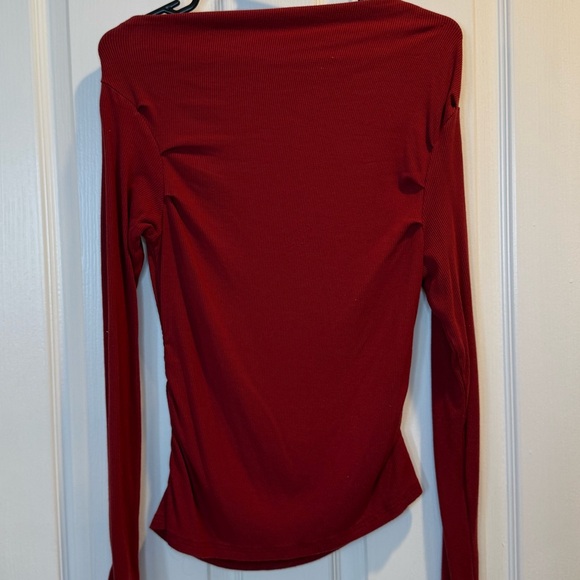 Cider Red Cowl Neck Off Shoulder Ribbed Top Size M - Picture 6 of 7